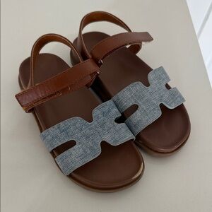 KIDS SANDALS SIZE 1 Brown and Blue Sandals